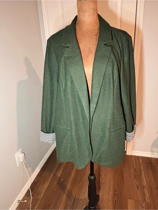 Skies Are Blue Jackets & Blazers - Skies Are Blue Dark Green Open-Front Blazer